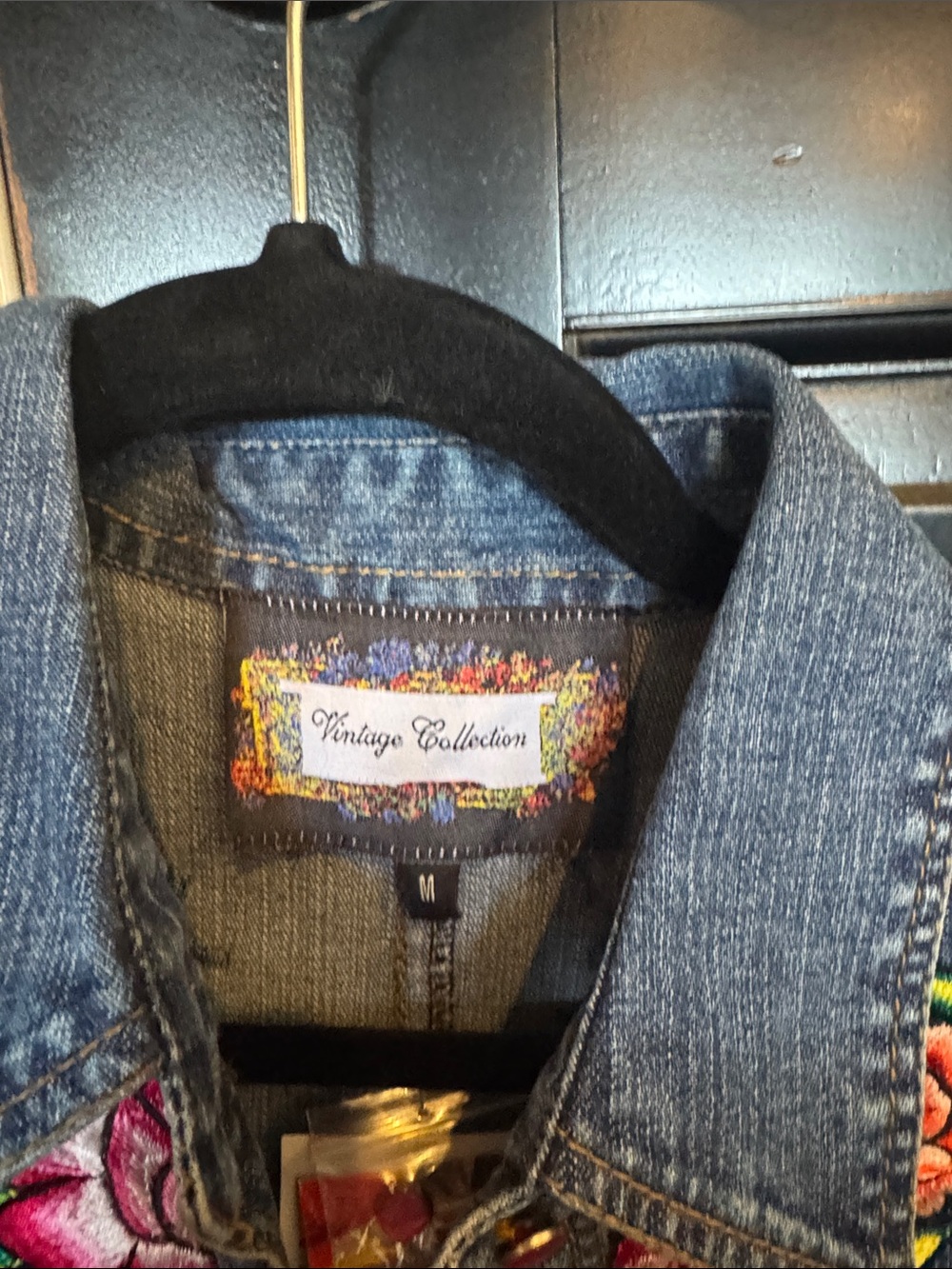 Women's Embroidered Denim Button-Down Shirt - Blue - Picture 5 of 7